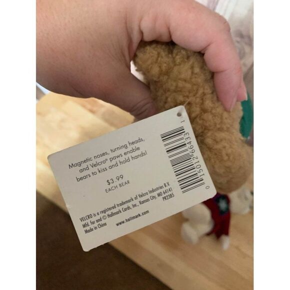 Hallmark Kiss Kiss Mistletoe Bear 10" Plush Stuff - Picture 6 of 9